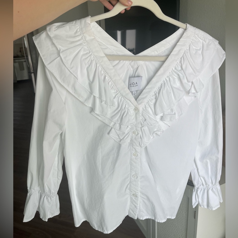Cute white blouse Size S 100% cotton